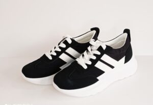 2028 Black - Image 2